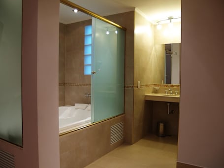 Doccia. Hotel El Cabildo