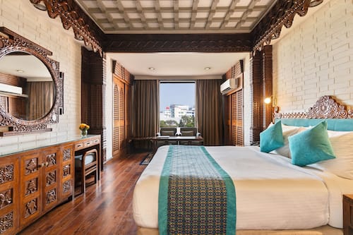 Newari Presidential Suite | City view