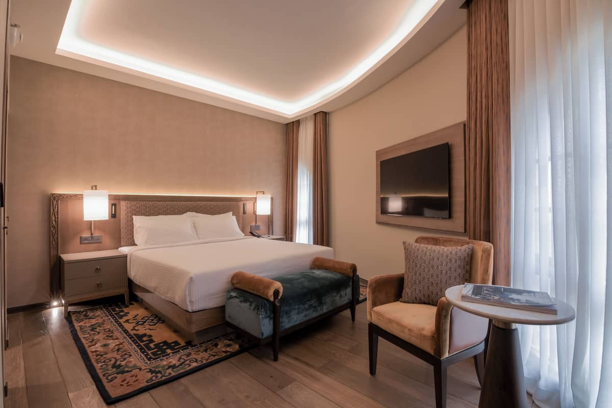 Suite Affaires | 1 chambre, literie de qualité, minibar, coffre-fort