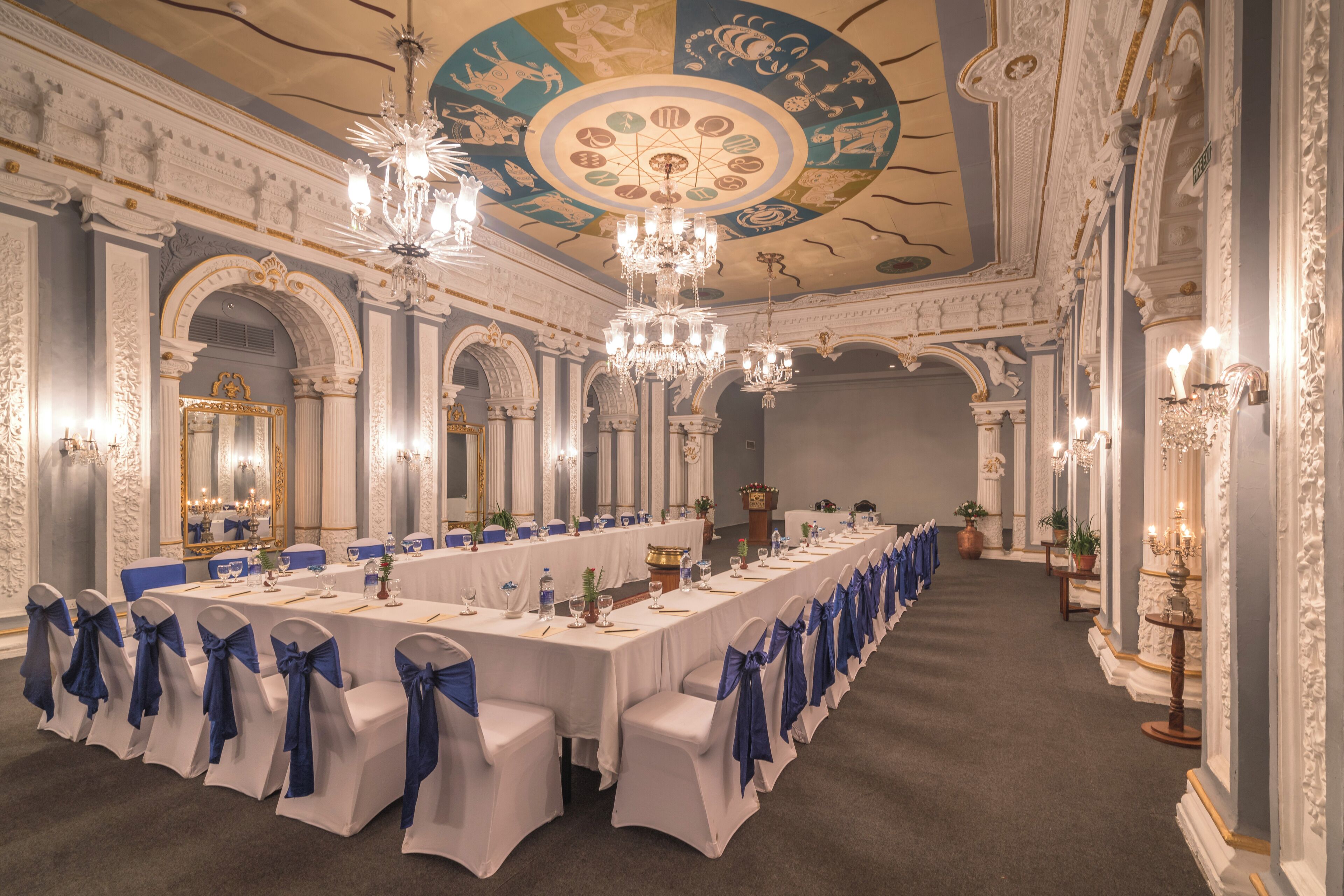 Photo - Hotel Yak & Yeti