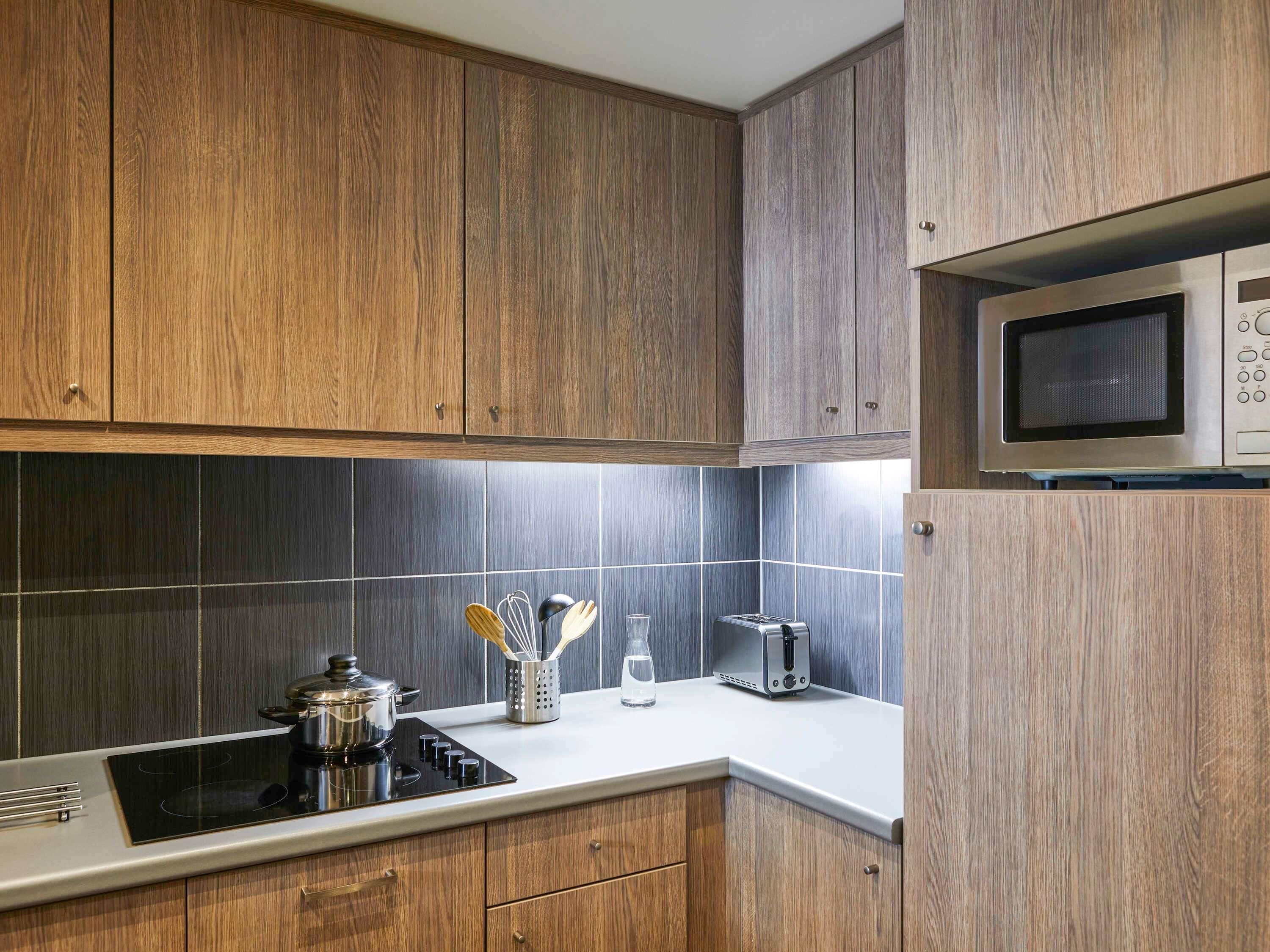 Coffres-forts dans les chambres, bureau