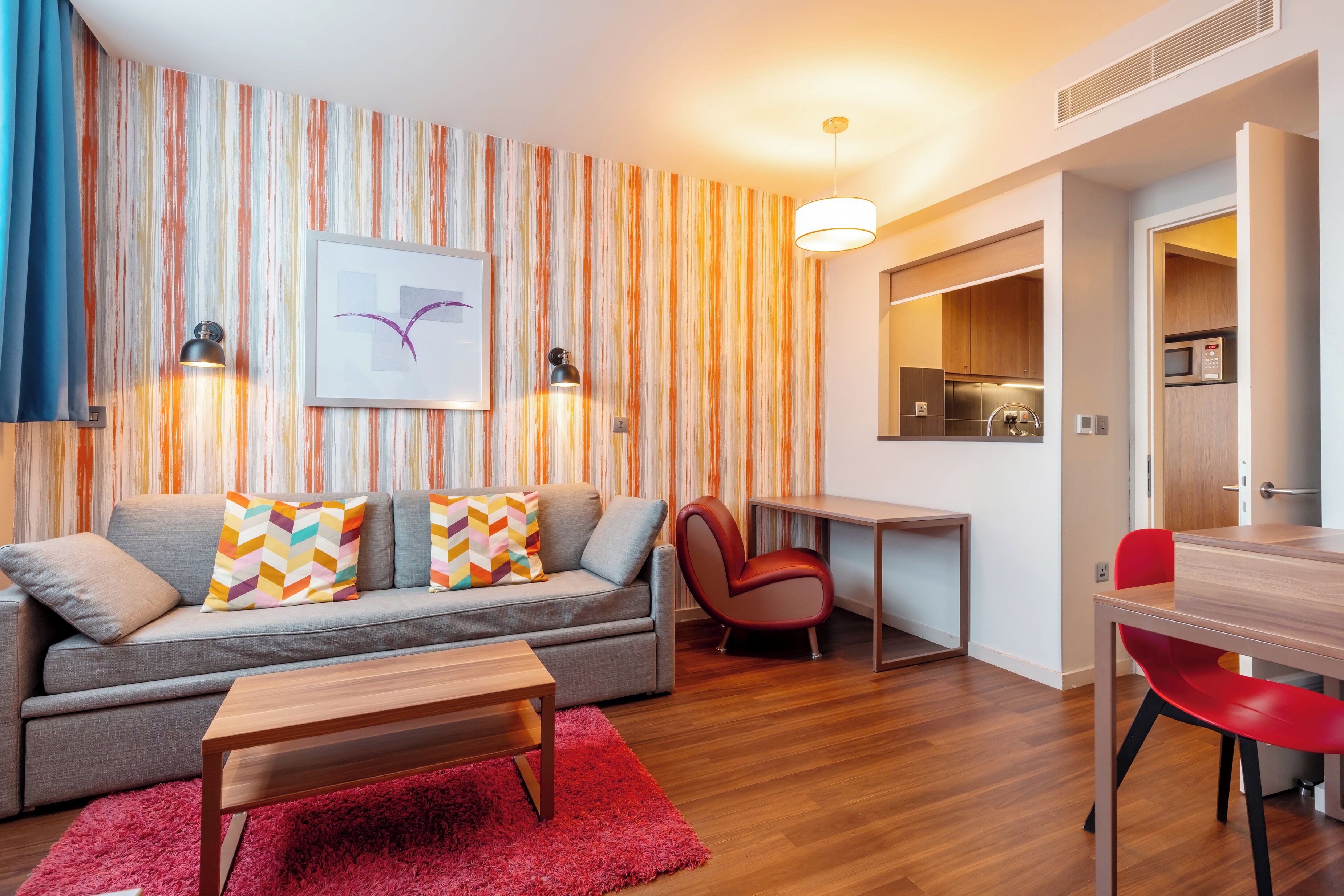 Apartment, 1 Bedroom | In-room safe, desk, laptop workspace, blackout drapes