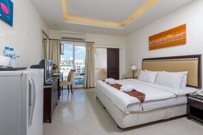 고급 침구, 객실 내 금고, 책상, 무료 WiFi