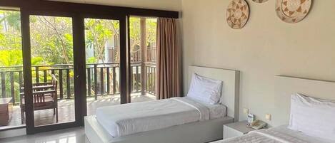 Twin Room, Partial Ocean View