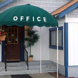 Entrée de l’hébergement