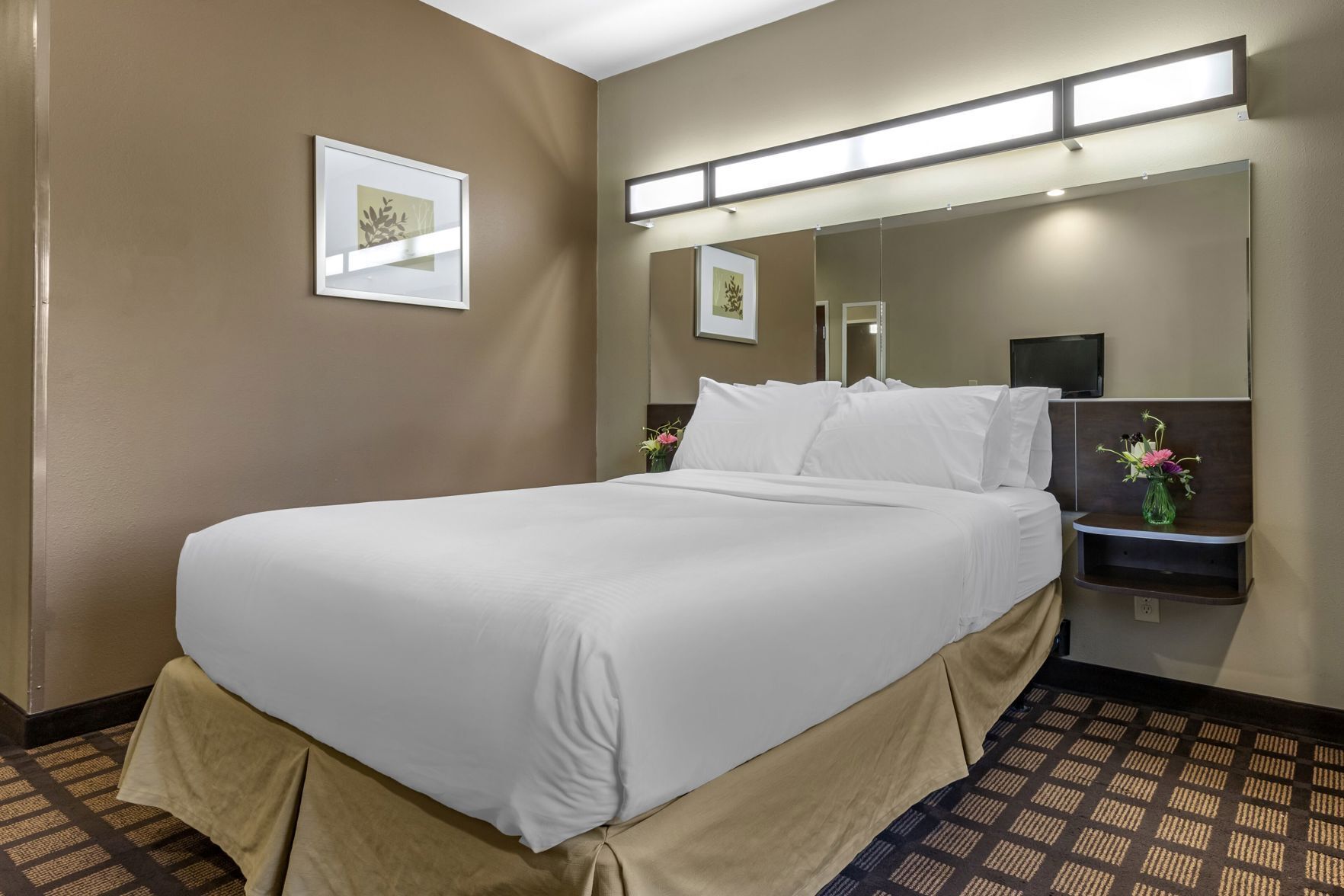 In-room safe, desk, iron/ironing board, free cribs/infant beds