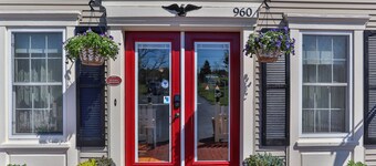 Eagle Wing Inn - Cape Cod