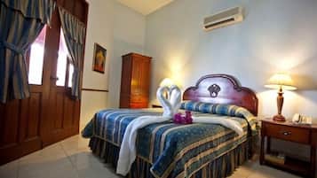 Standard Double Room | Premium bedding, down comforters, in-room safe, laptop workspace