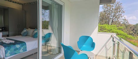 Dew Drop With Balcony | Balcony