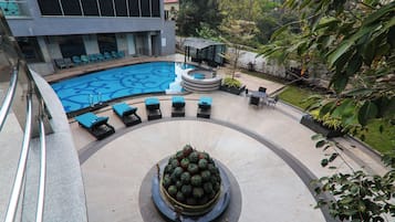 Outdoor pool, sun loungers