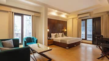 Premium Room, 1 King Bed | Premium bedding, in-room safe, individually decorated