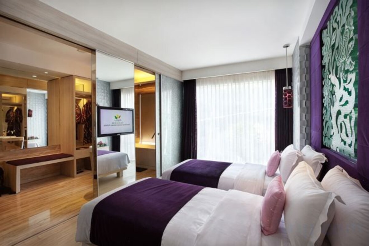 Minibar, in-room safe, desk, soundproofing