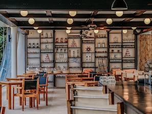 Café da manhã, almoço e jantar