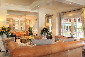 Lobby lounge - The Riverview Hotel (New Smyrna Beach)