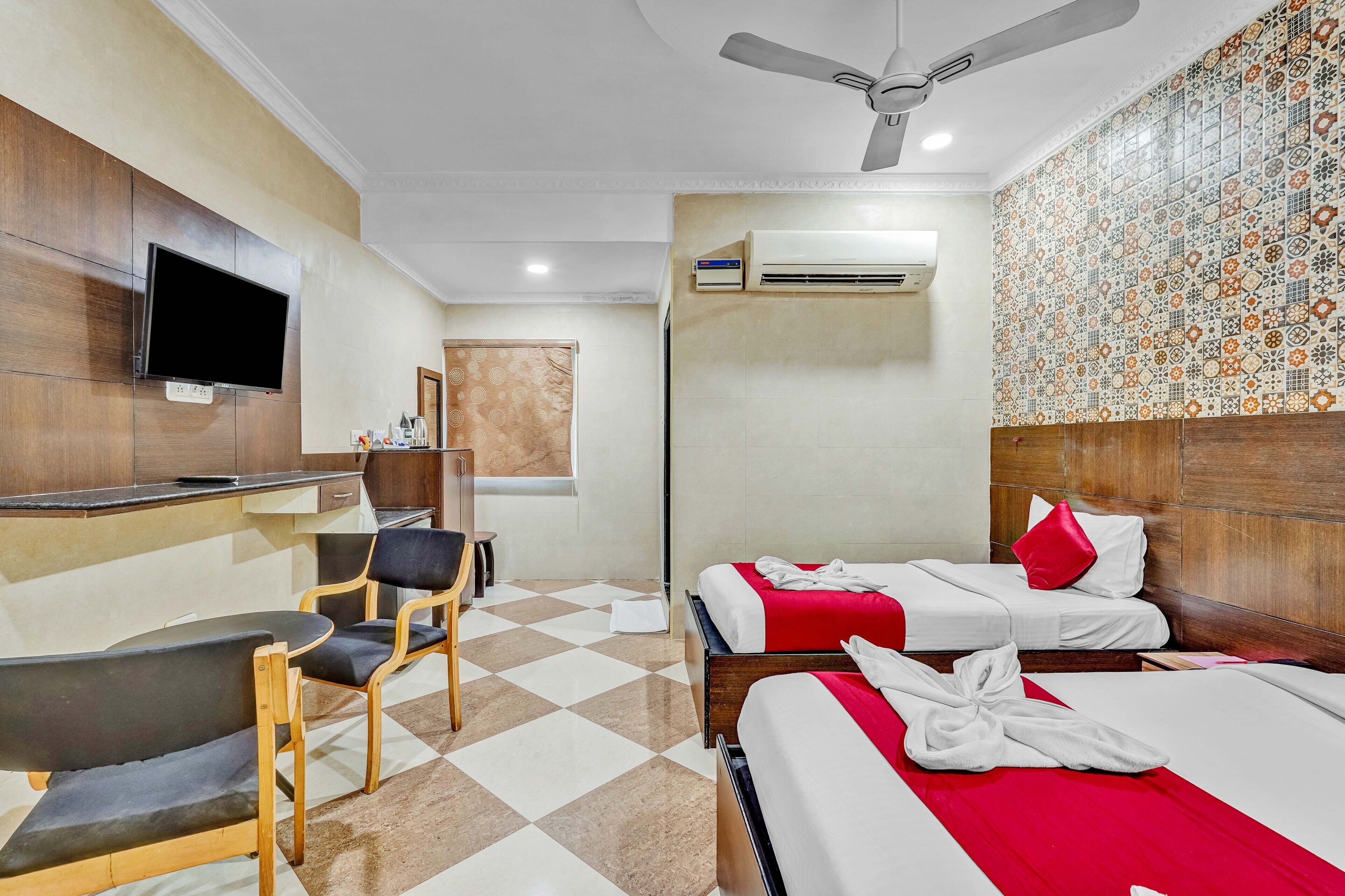 Photo - Season 4 Residences - Teynampet Near Apollo Hospital ,Balaji Dental, US Consulate