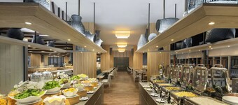 Centara Life Government Complex Hotel & Convention Centre Chaeng Watthana