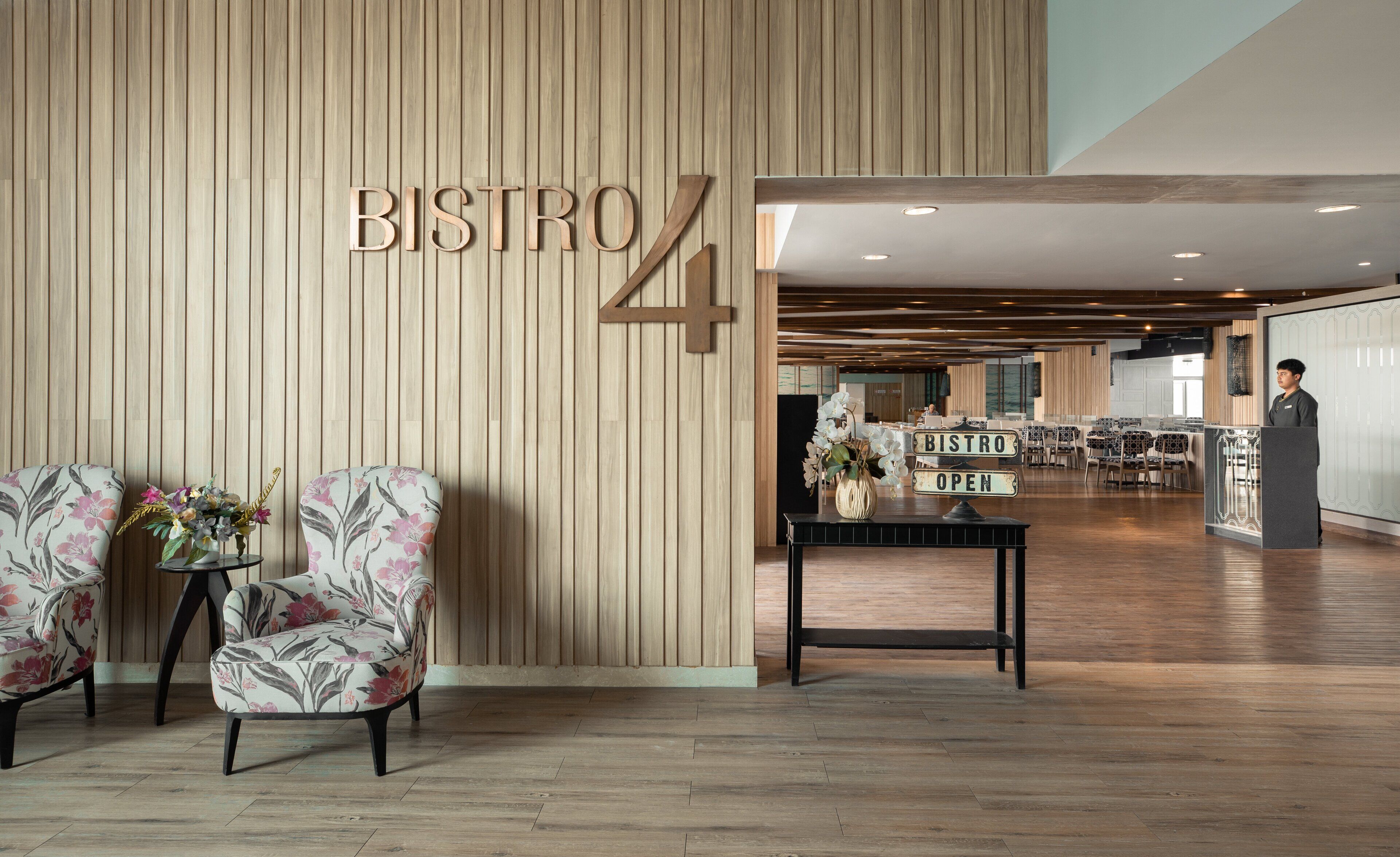 breakfast, lunch and dinner served