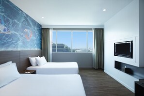 1 bedroom, minibar, in-room safe, blackout curtains