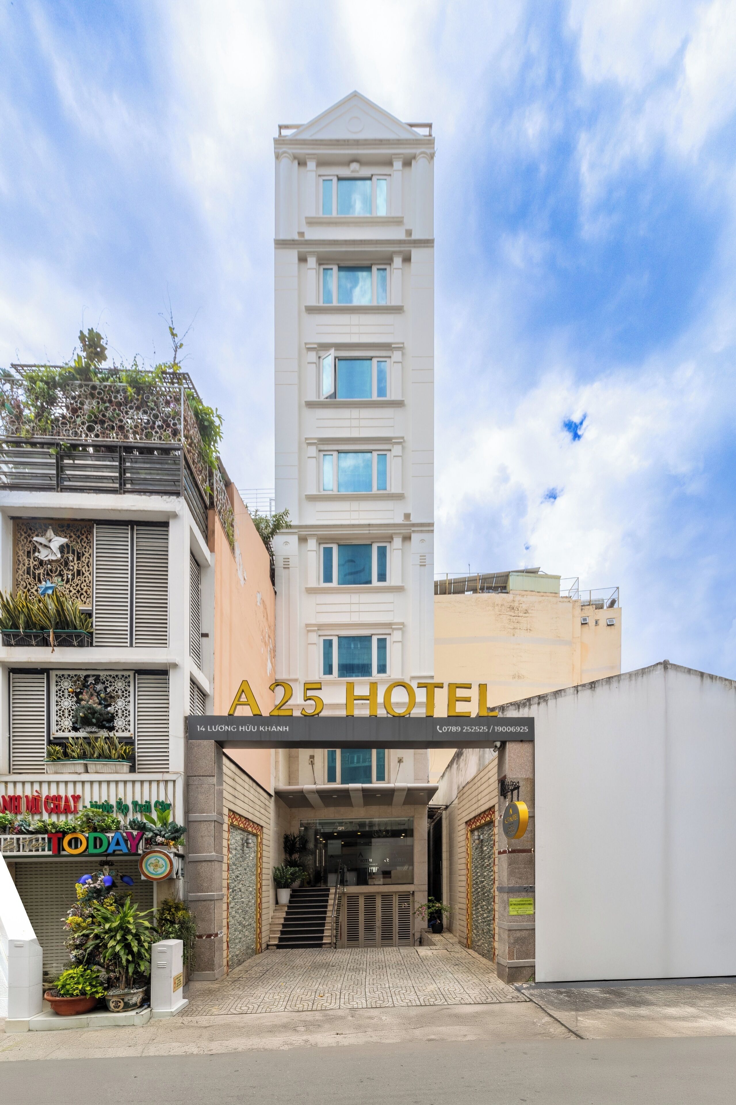 Fachada da propriedade