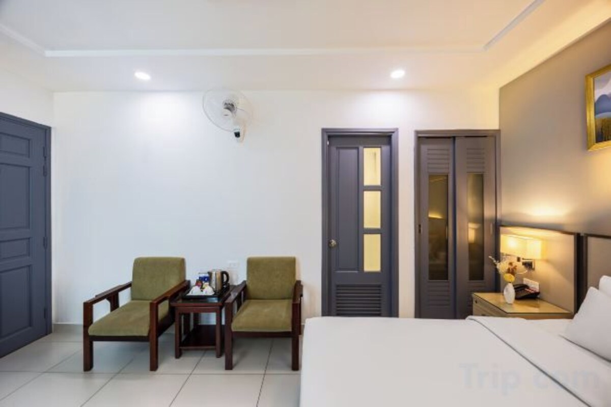 Minibar, in-room safe, blackout curtains, iron/ironing board