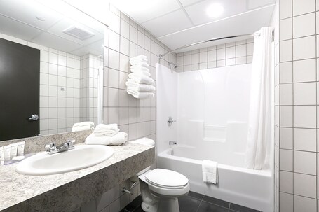Canad Inns Destination Centre Transcona - Image 9