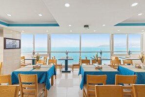 Frokost serveres