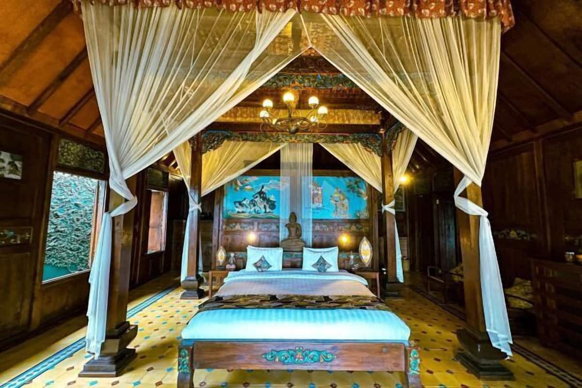 1 bedroom, free minibar items, in-room safe, individually decorated