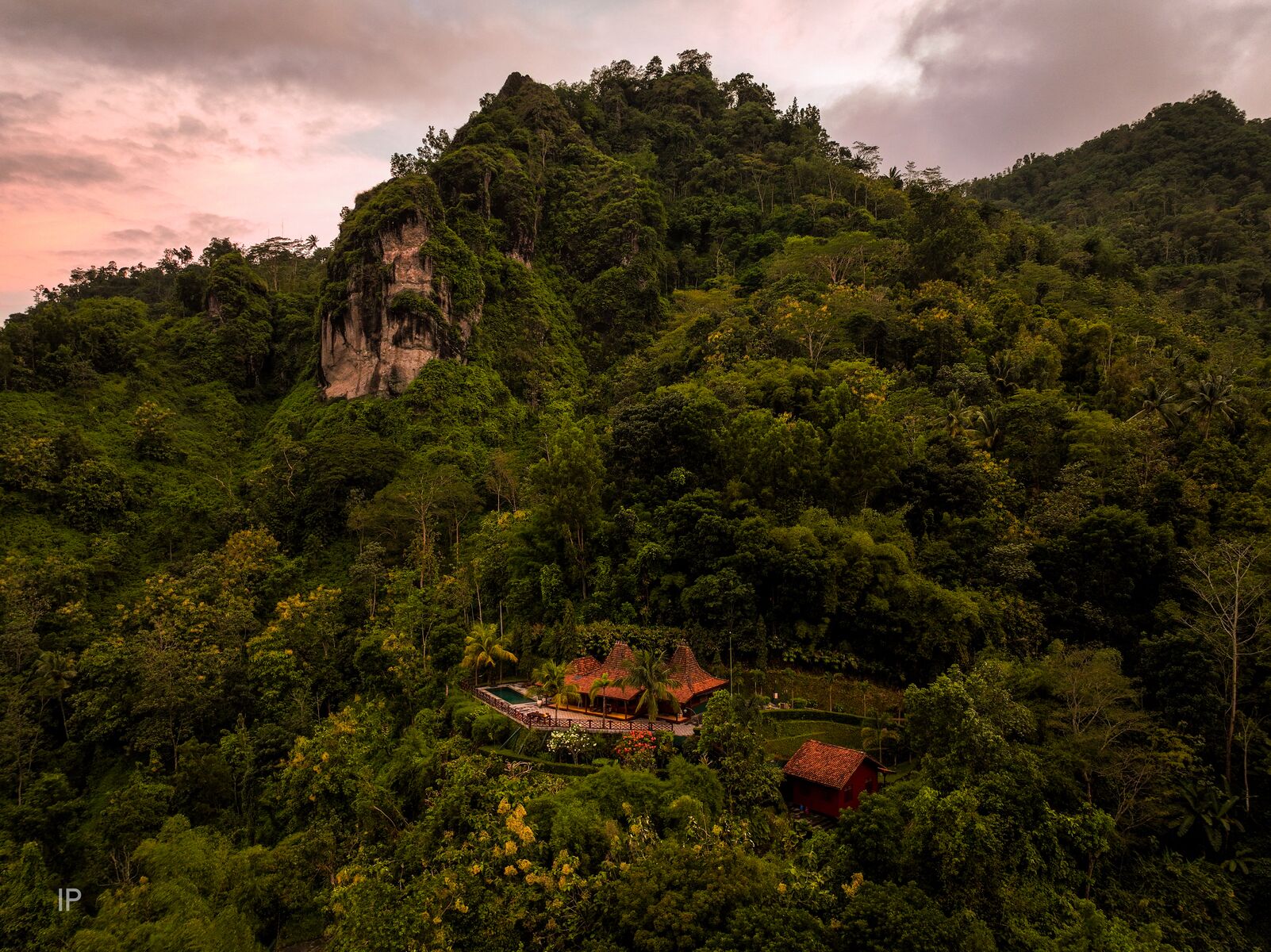 deluxe villa, 2 bedrooms, private pool | living area | 43-inch smart tv with cable channels