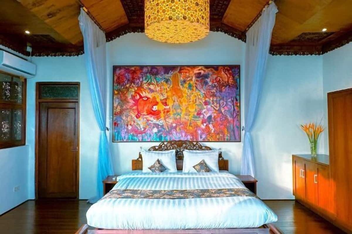 1 bedroom, free minibar items, in-room safe, individually decorated