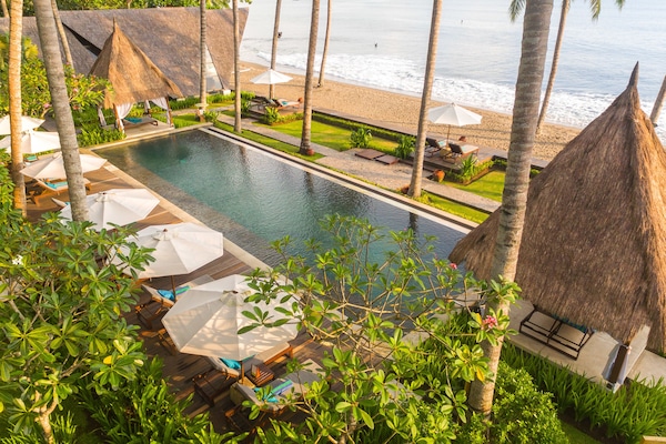 Außenpool, Cabañas (kostenlos), Sonnenschirme