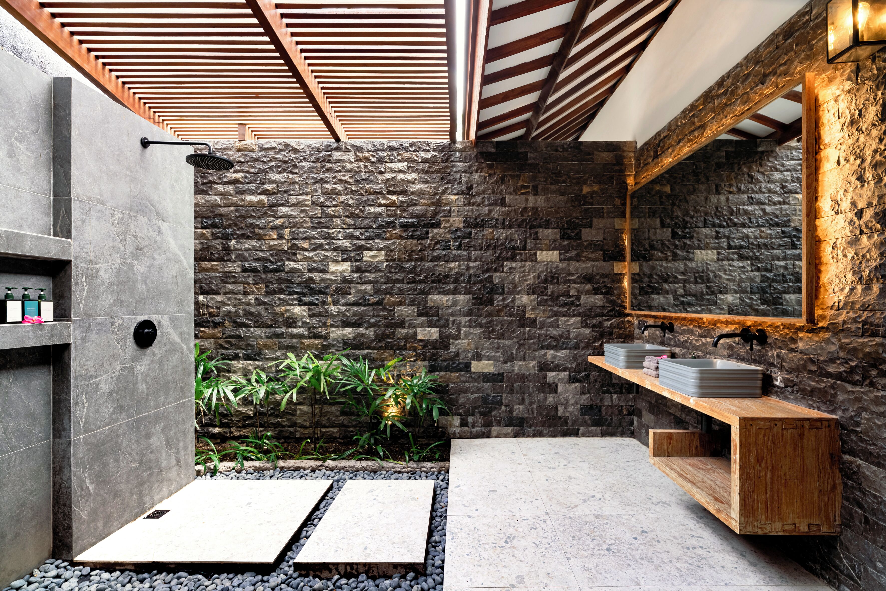 premium villa, 3 bedrooms, pool view | bathroom | shower, hair dryer, bidet, towels