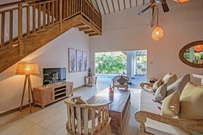 ファミリー ヴィラ 2 ベッドルーム (4 people) | ミニバー、セーフティボックス (室内)、客室ごとに異なる装飾、客室ごとに異なるインテリア