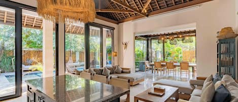 Deluxe Villa, 3 Bedrooms (6 people) | Living area | Smart TV