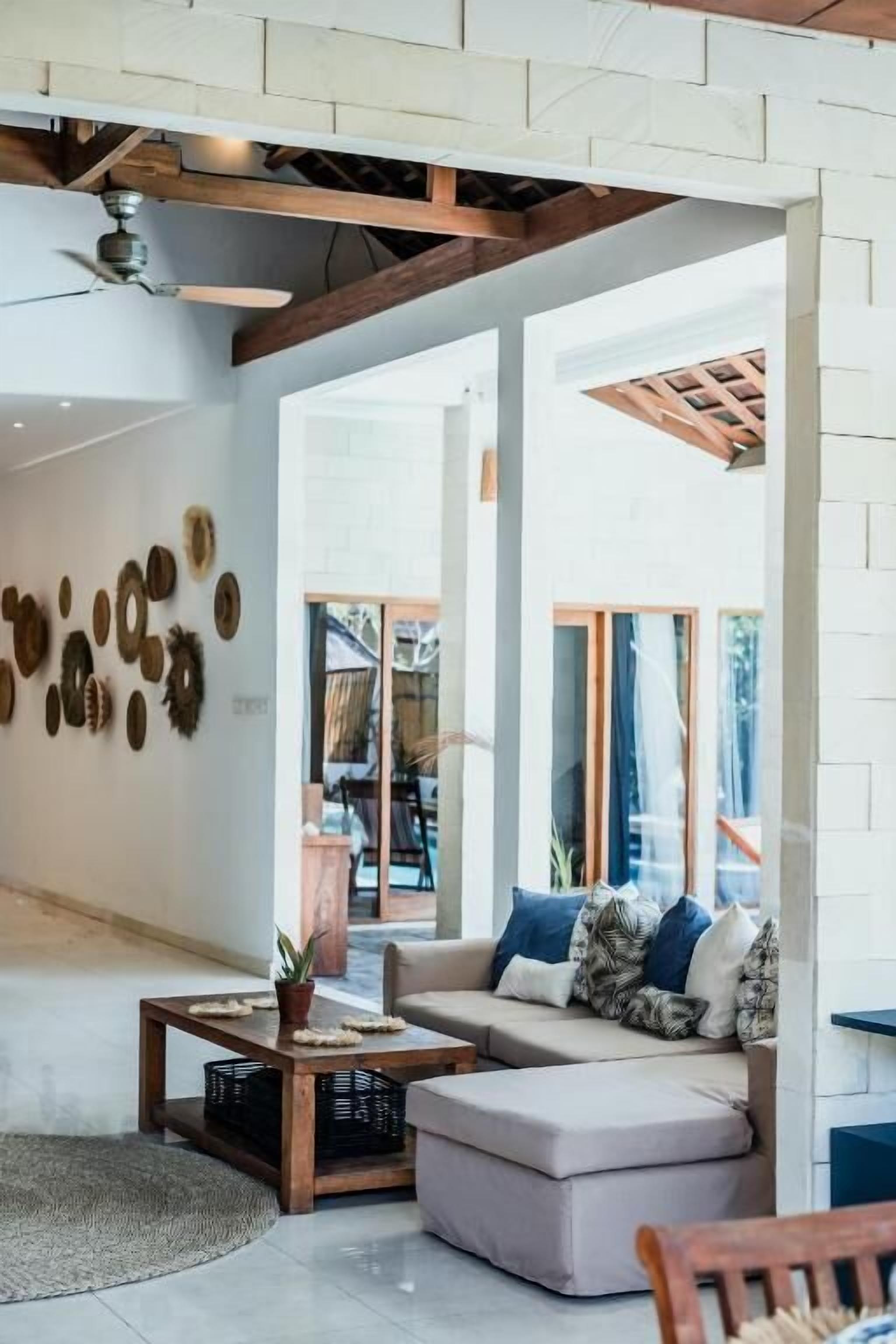 deluxe villa, 3 bedrooms (6 people) | living area | smart tv