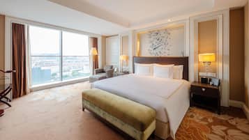 Suite Exécutive | Minibar, coffres-forts dans les chambres, bureau, rideaux occultants