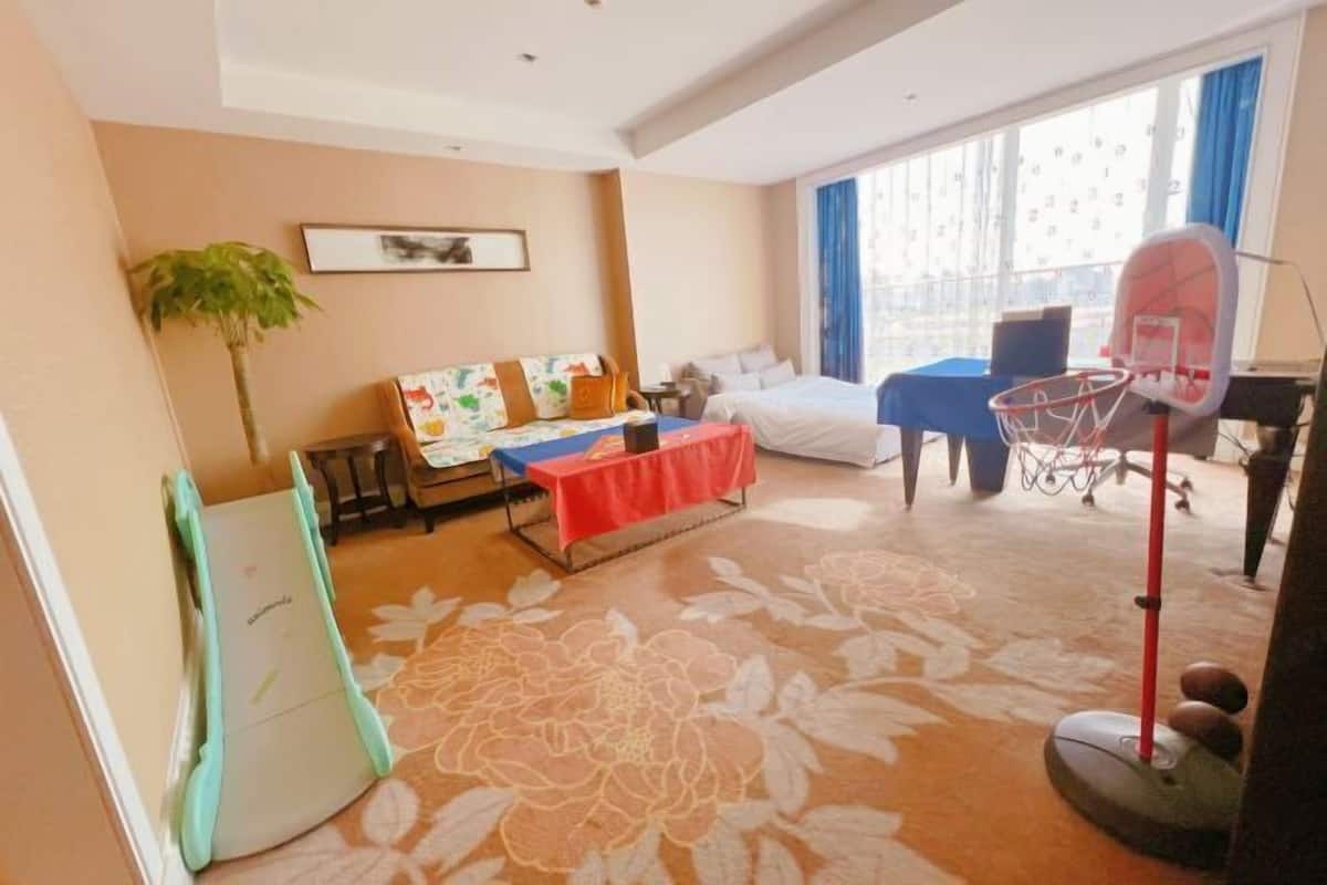 1 bedroom, minibar, in-room safe, desk