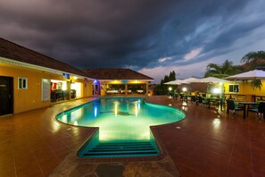 Pool - Beige Village Golf Resort & Spa (New Abirem)