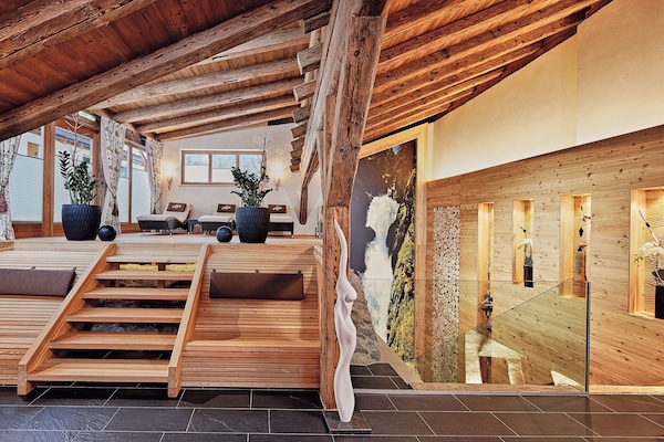 Sauna, steam room, massages
