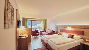 Habitación doble, en edificio contiguo (Kreuzjoch) | Ropa de cama hipoalergénica y caja de seguridad en la habitación