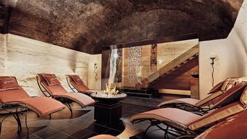 Sauna, steam room, massages