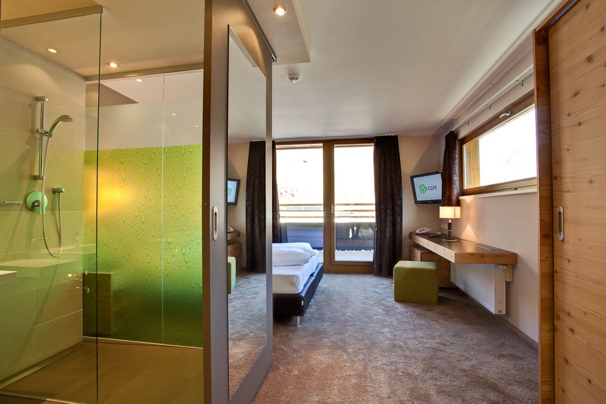 superior double room, balcony, mountain view | in-room safe, blackout curtains, free cots/infant beds, free wifi