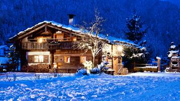 Front of property – evening/night