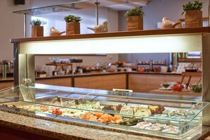 Breakfast, lunch and dinner served - Artis Hotel & Spa (Zamosc)