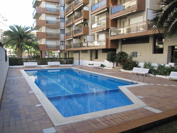 Seasonal outdoor pool - Casalmar (Salou)