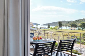 Two-Bedroom Apartment with Garden and Sea View | Beach/ocean view