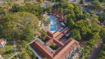 Fachada de la propiedad