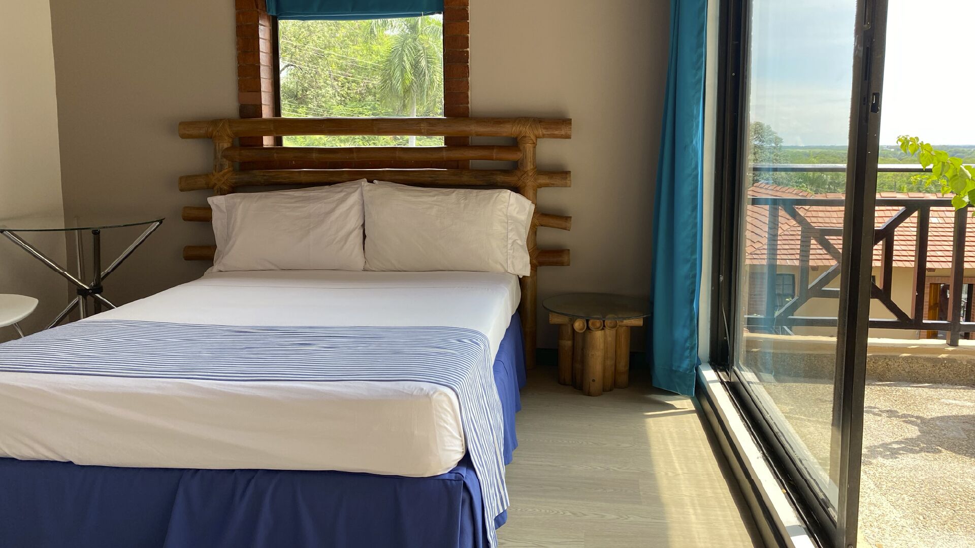 Chambre Double | Draps fournis