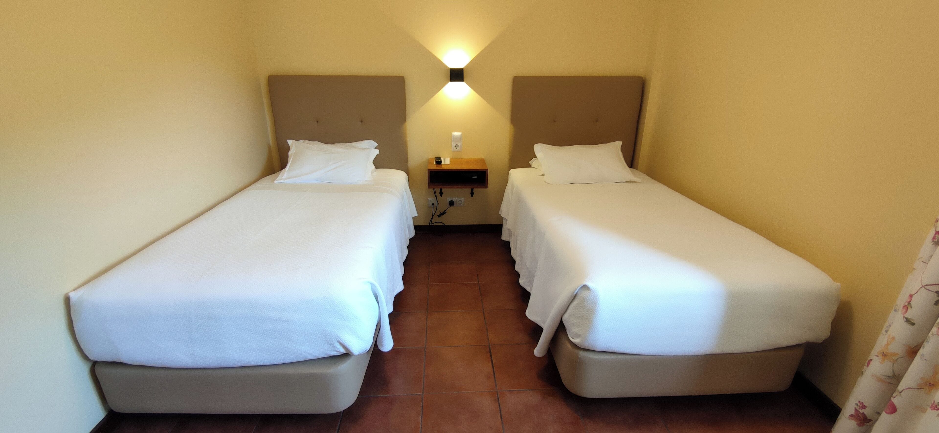 twin room | 1 bedroom, soundproofing, free wifi, bed sheets