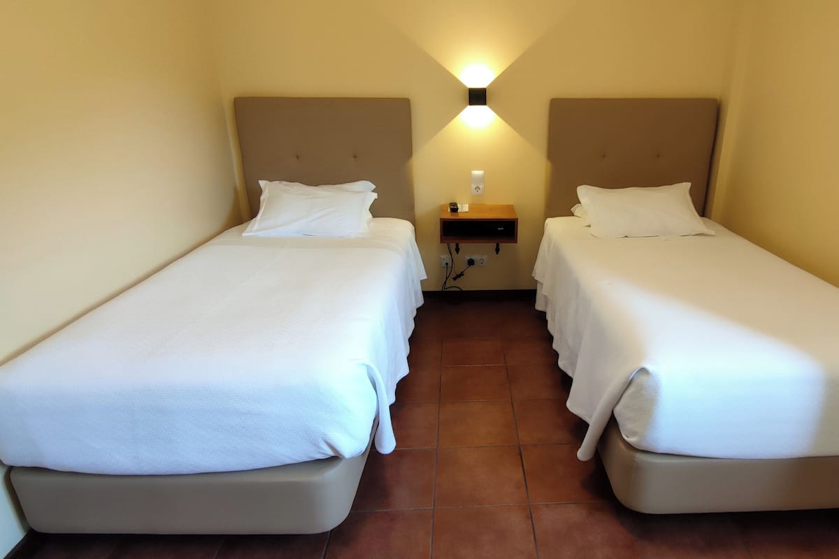 twin room | 1 bedroom, soundproofing, free wifi, bed sheets