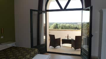 Ropa de cama de alta calidad y minibar